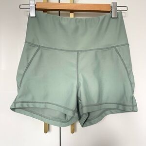 Sommer Ray active shorts sz small